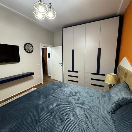 Ami Blloku Apartament Tiranë Luaran gambar